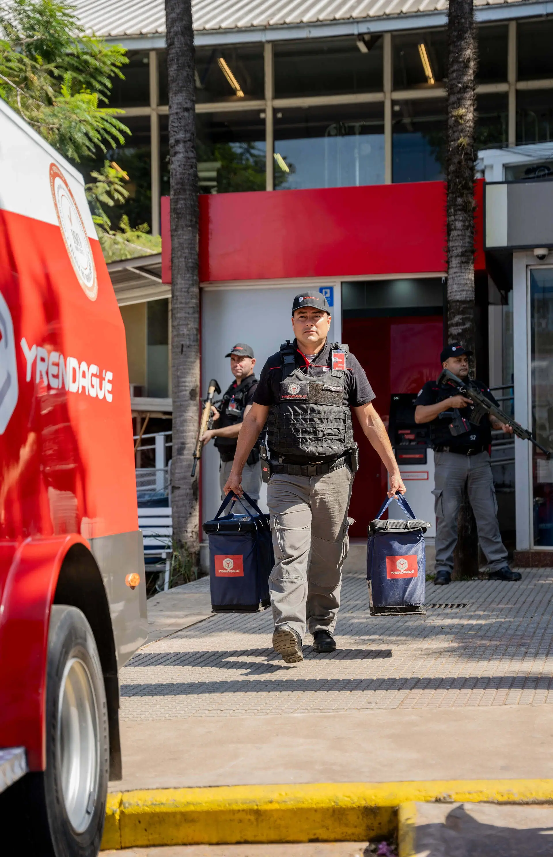 Oficial en puesto de control