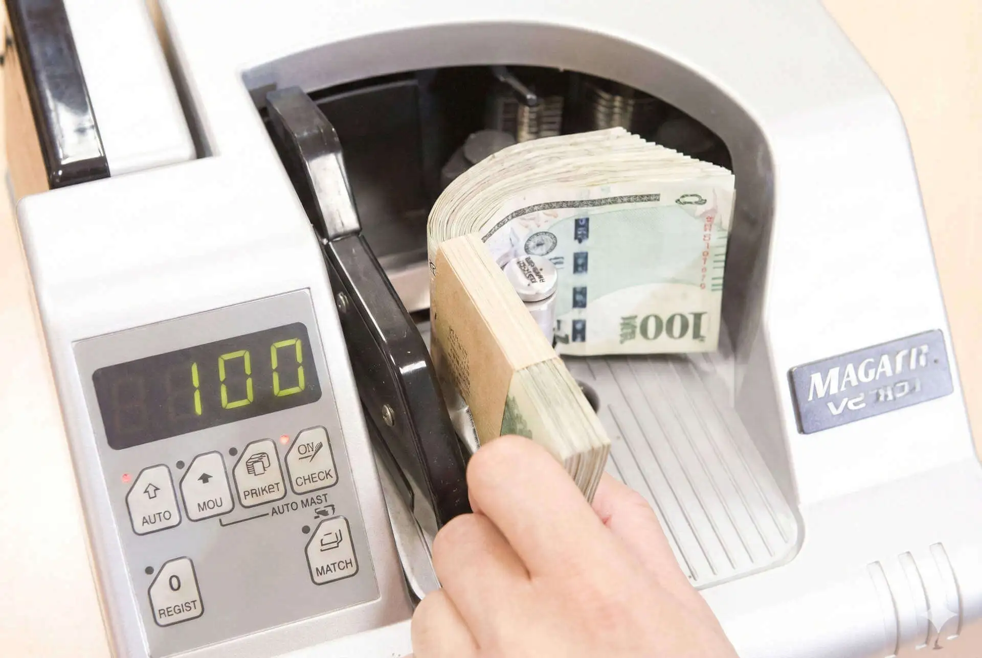 Oficial en puesto de control